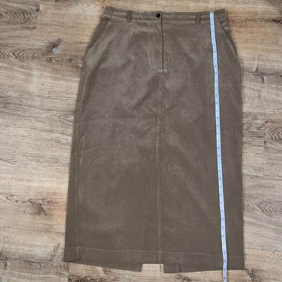 Karen Scott Stretch long skirt size 14 slit up back - Picture 1 of 8